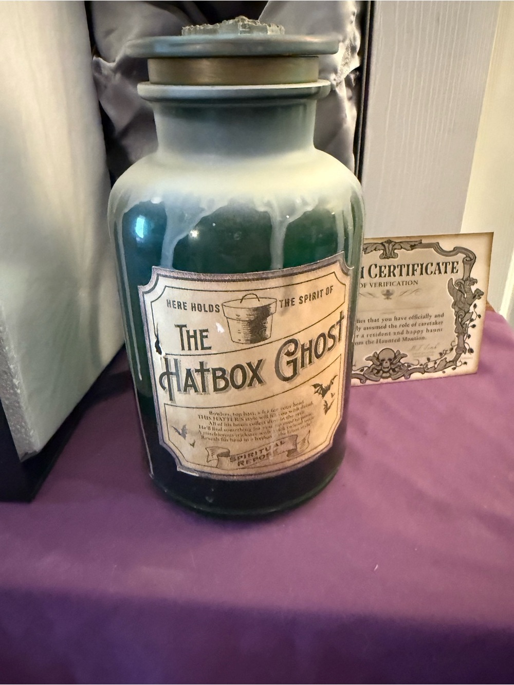 Haunted mansion The Hatbox Ghost Decorative Apothecary Jar